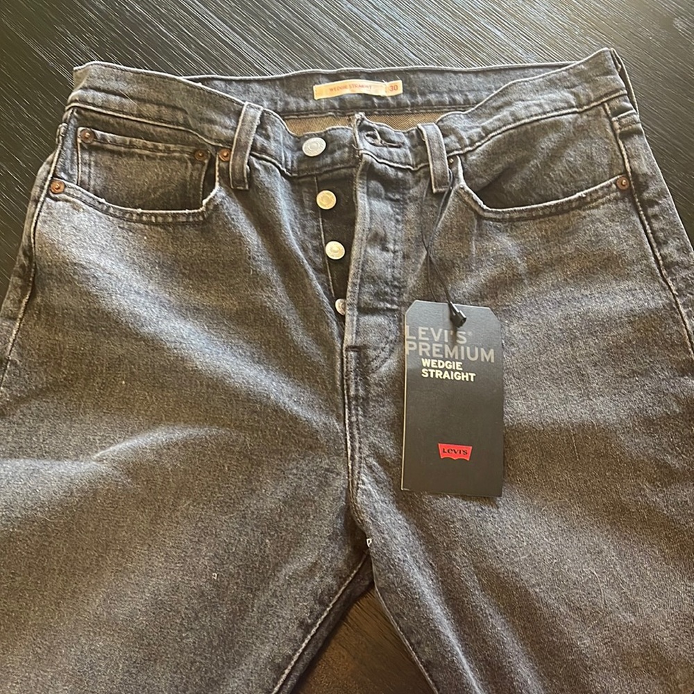 Levi’s Wedgie Straight